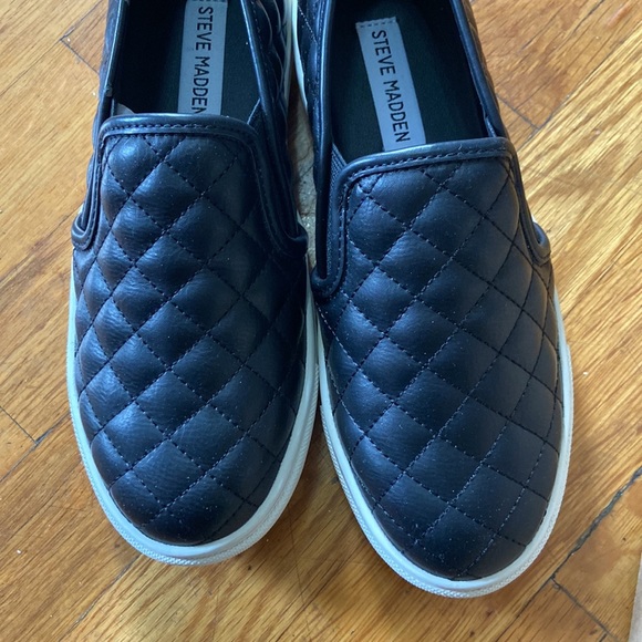 Steve Madden black slip on shoes nwt - Picture 7 of 11